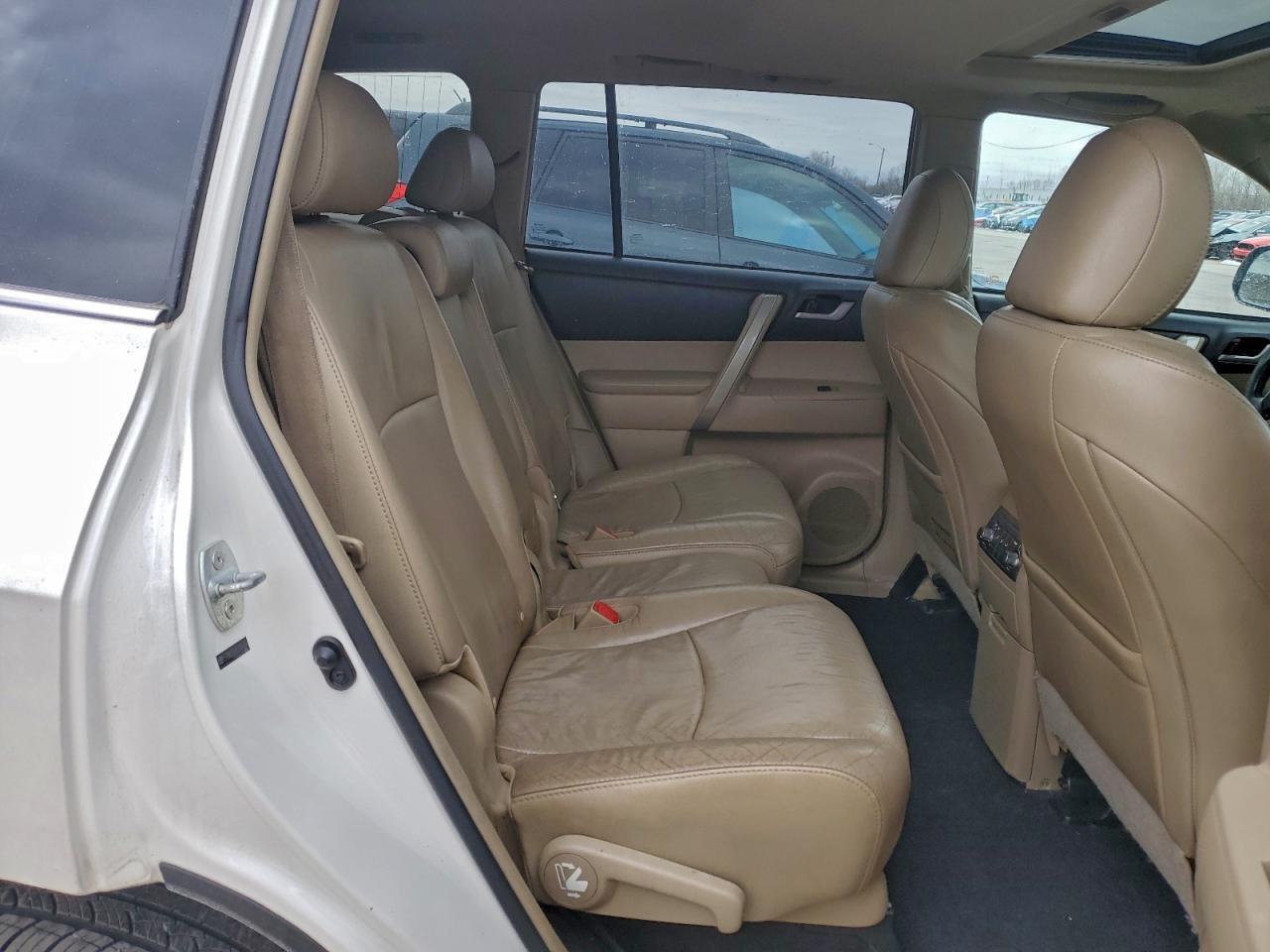 2012 TOYOTA HIGHLANDER