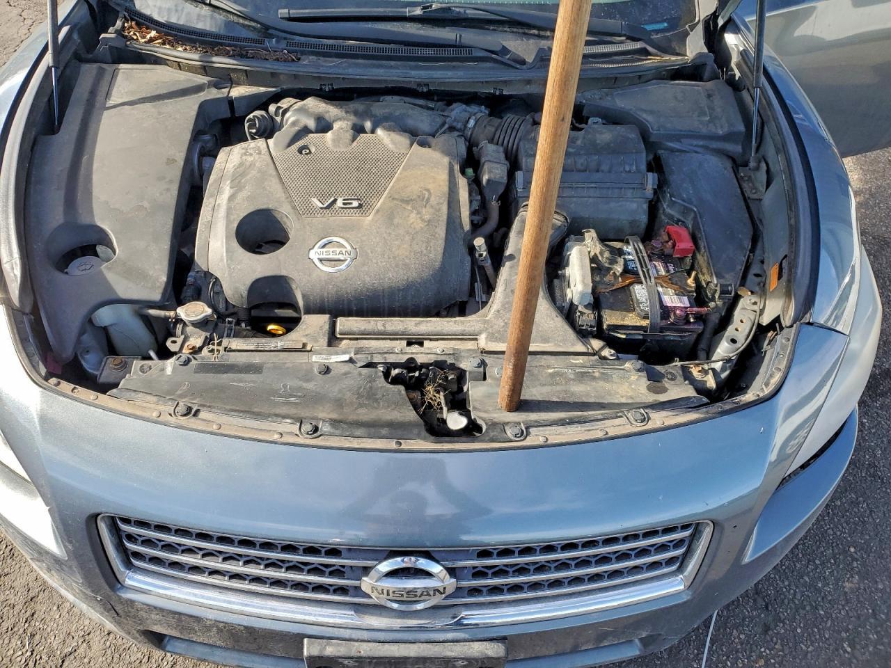 2009 NISSAN Maxima