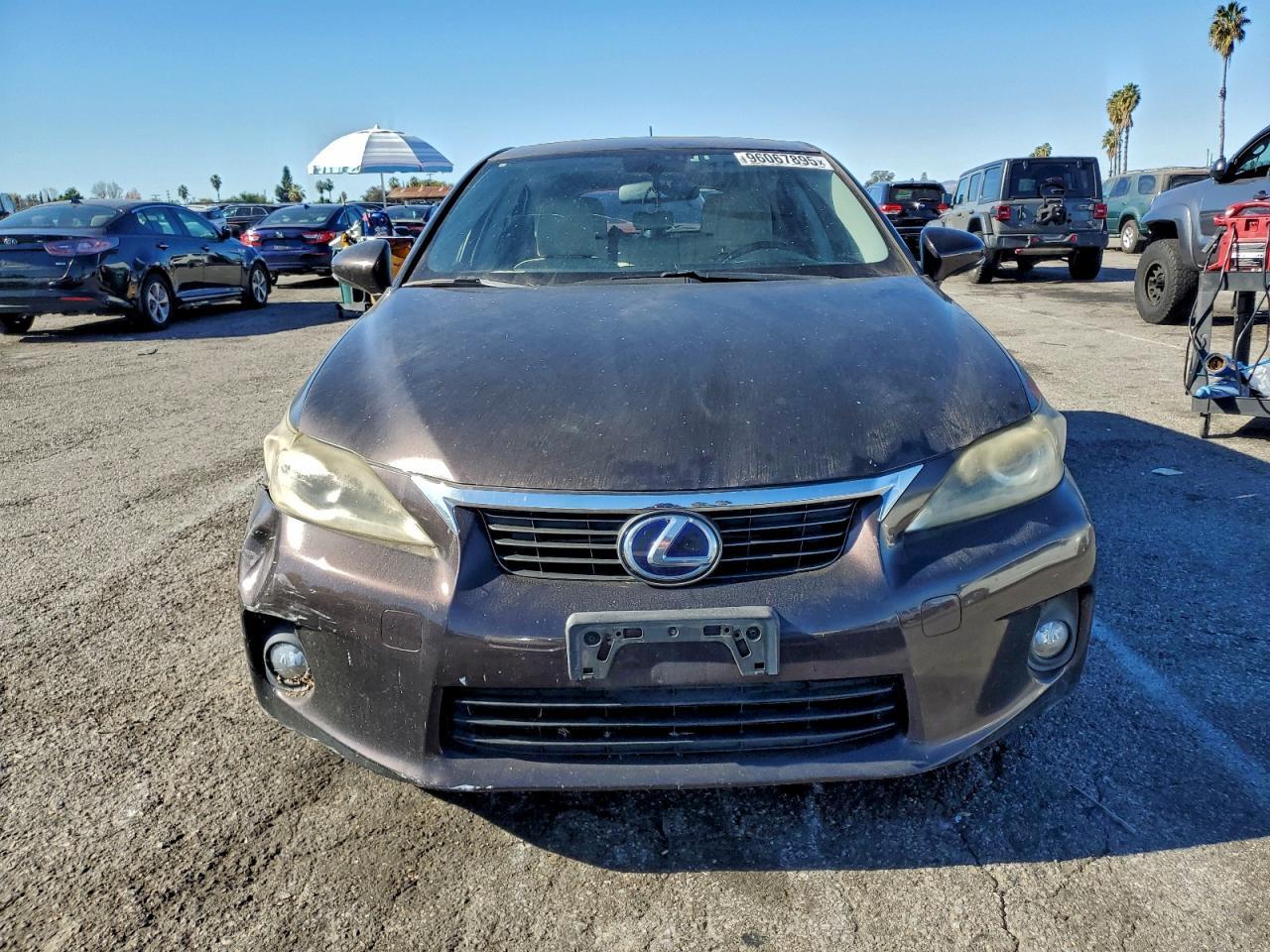 2011 LEXUS CT 200
