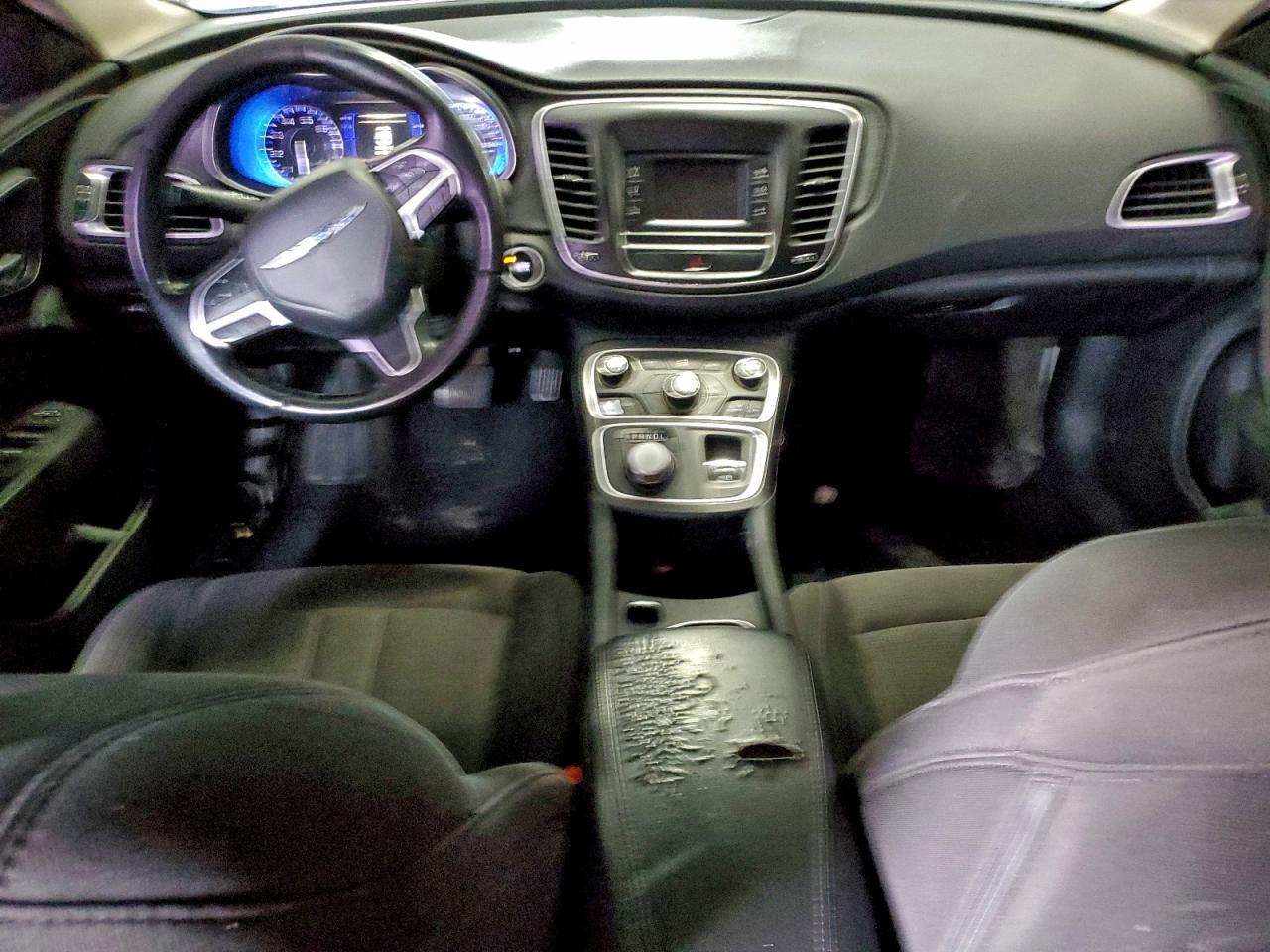 2015 CHRYSLER 200