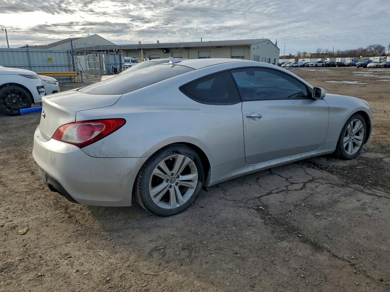 2011 HYUNDAI GENESIS