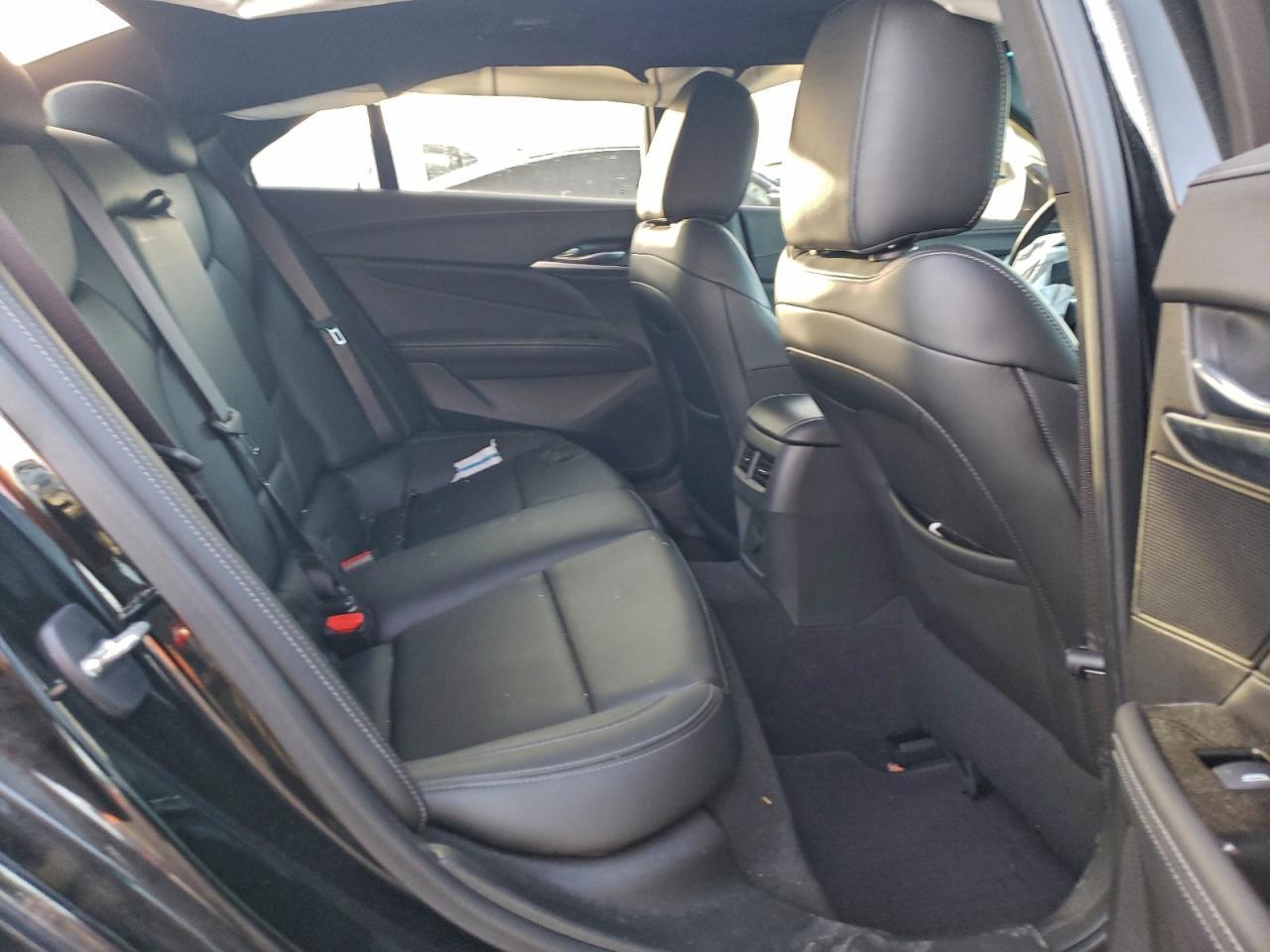 2021 CADILLAC CT4