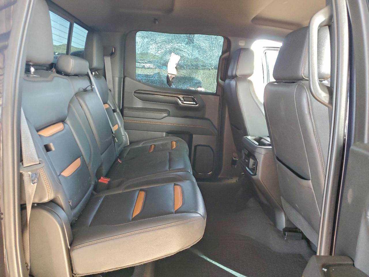 2023 GMC Sierra