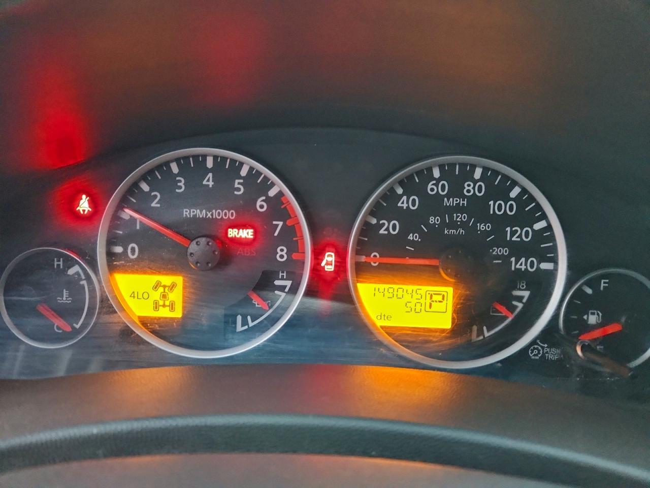 2012 NISSAN Frontier