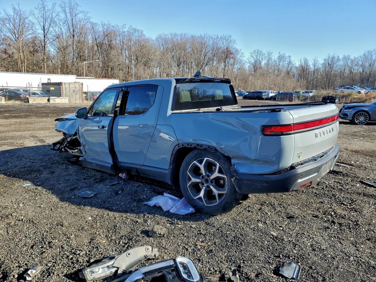 2022 RIVIAN R1t