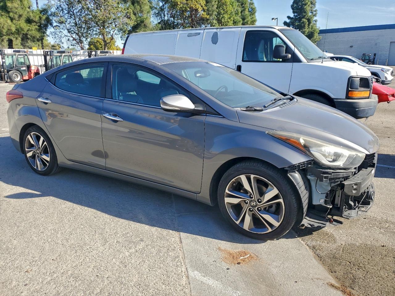 2014 HYUNDAI ELANTRA