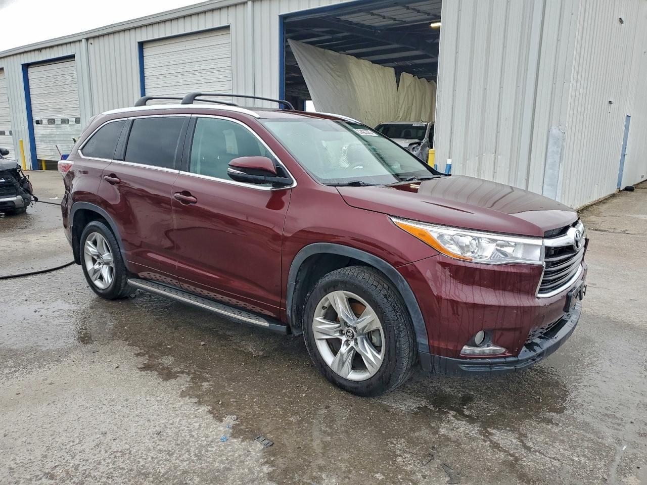 2016 TOYOTA HIGHLANDER