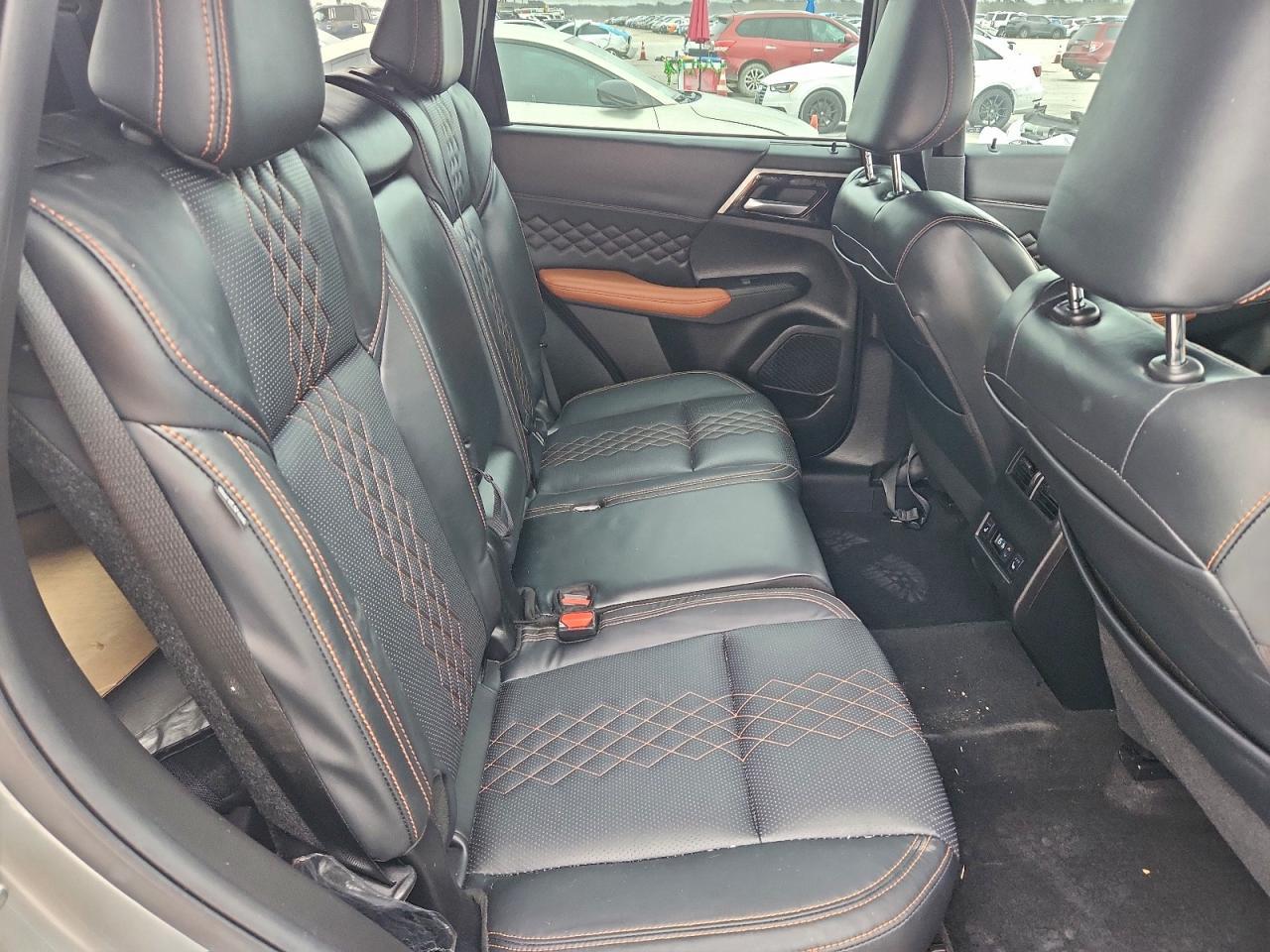2022 MITSUBISHI outlander