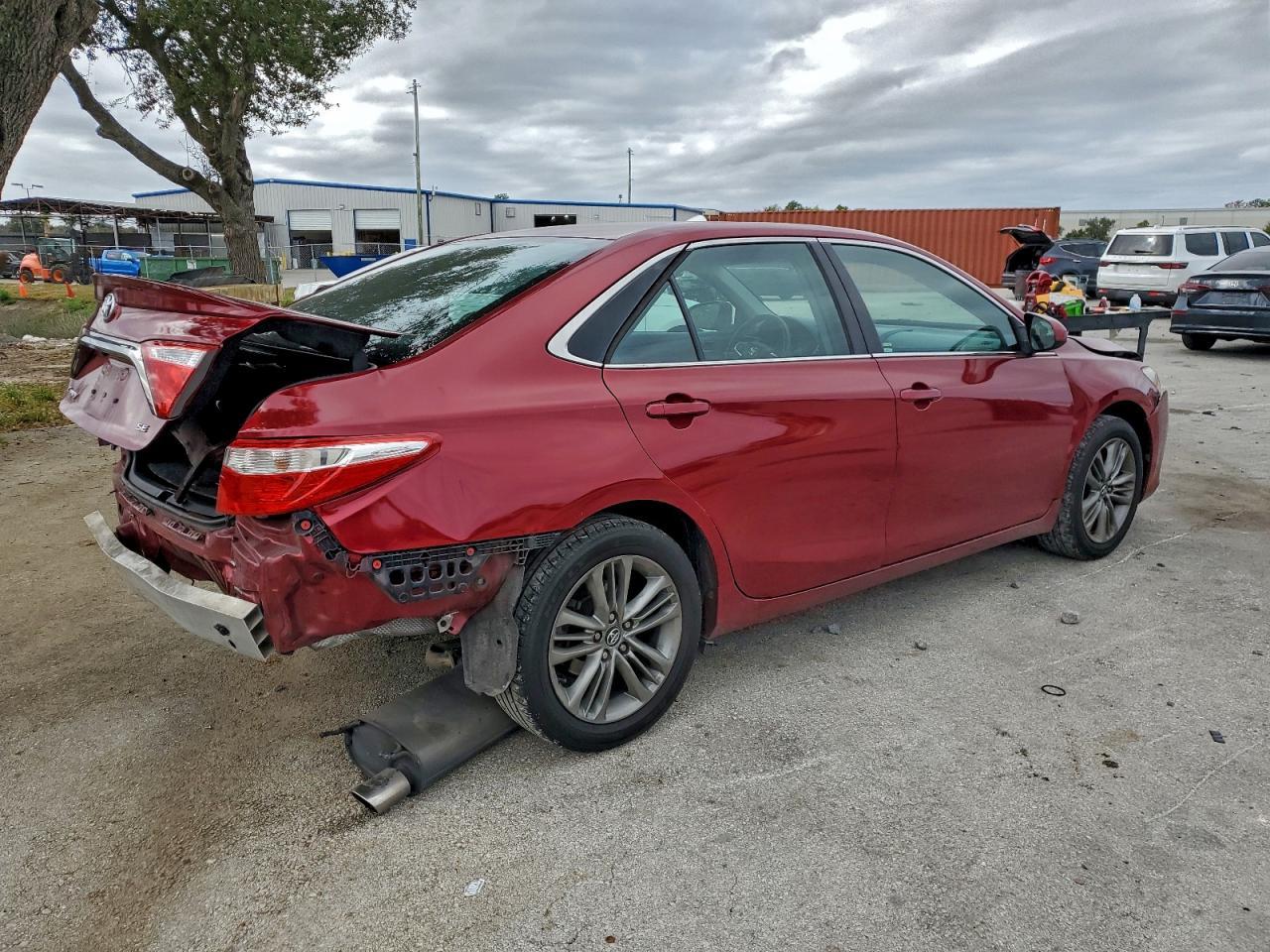 2016 TOYOTA CAMRY