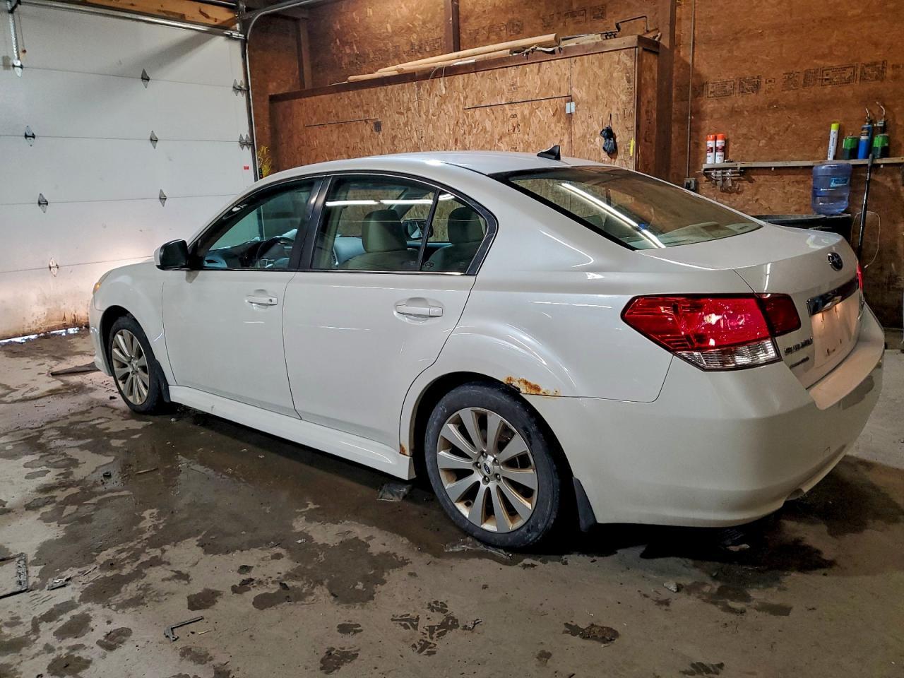 2012 SUBARU Legacy