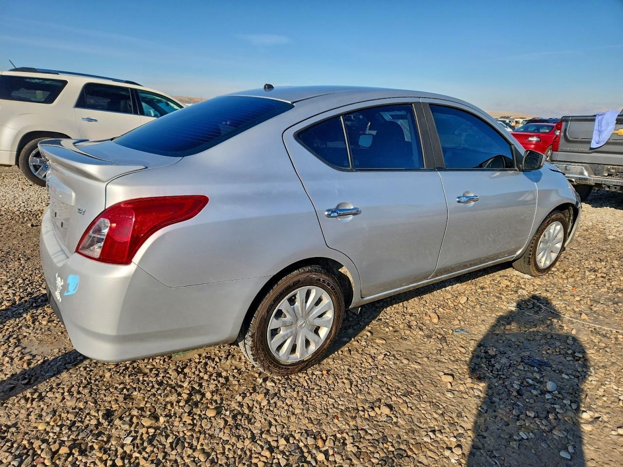 2017 NISSAN VERSA