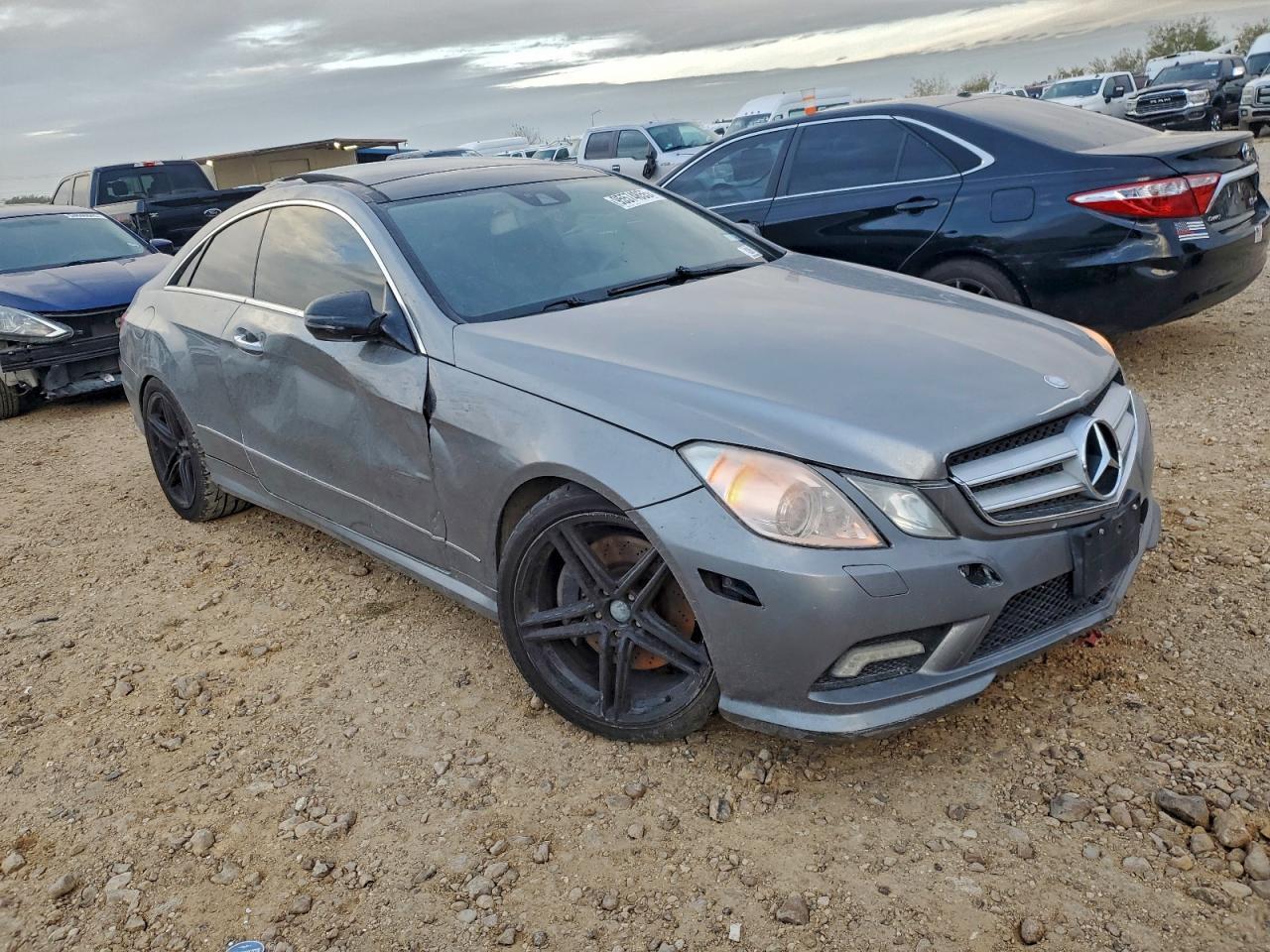 2011 MERCEDES-BENZ E-Class