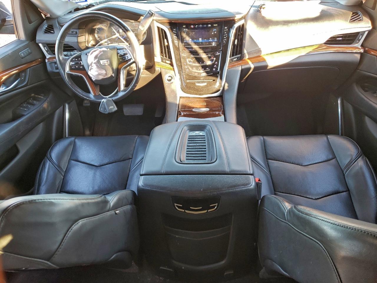 2018 CADILLAC ESCALADE