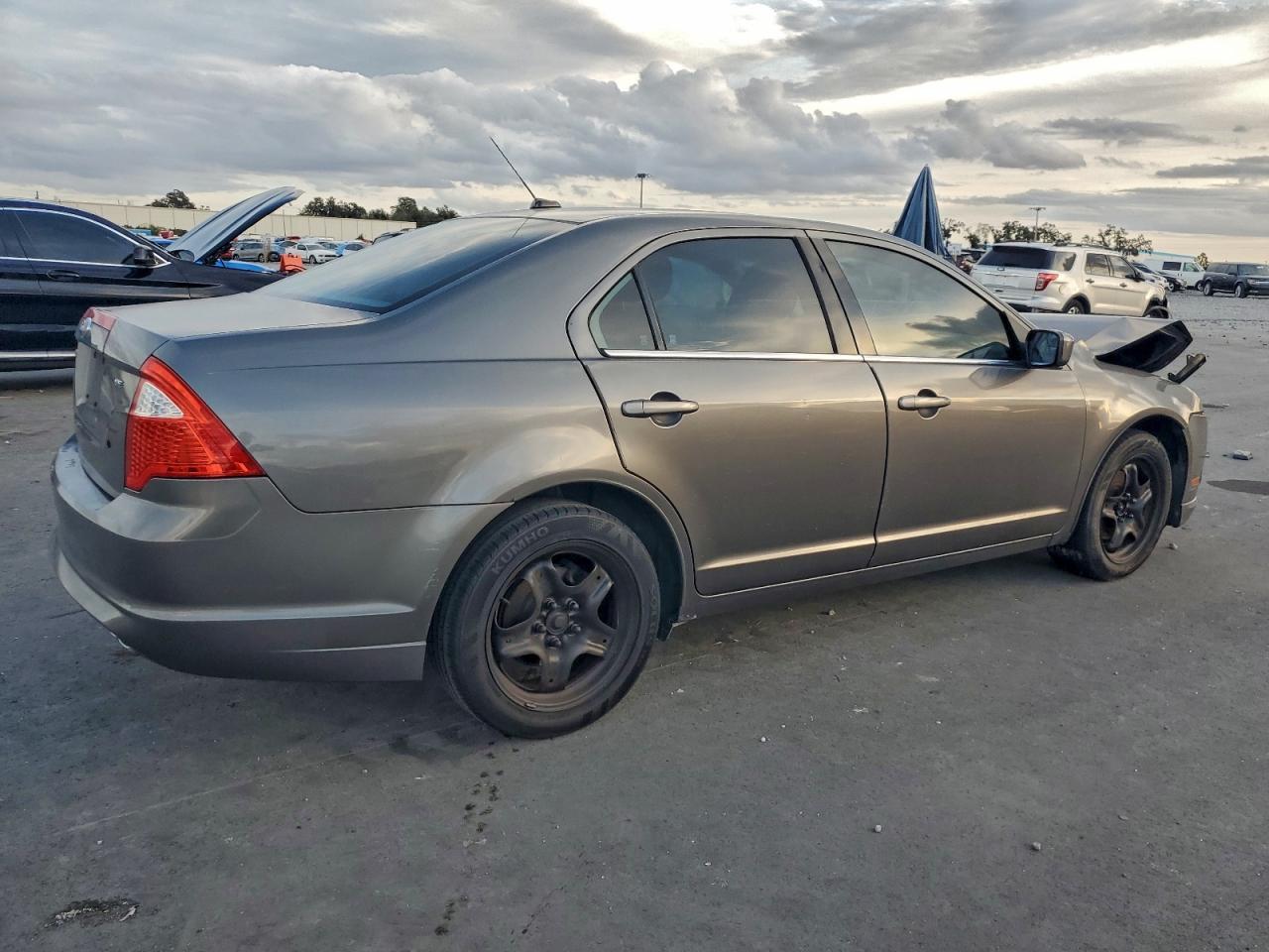 2011 FORD FUSION