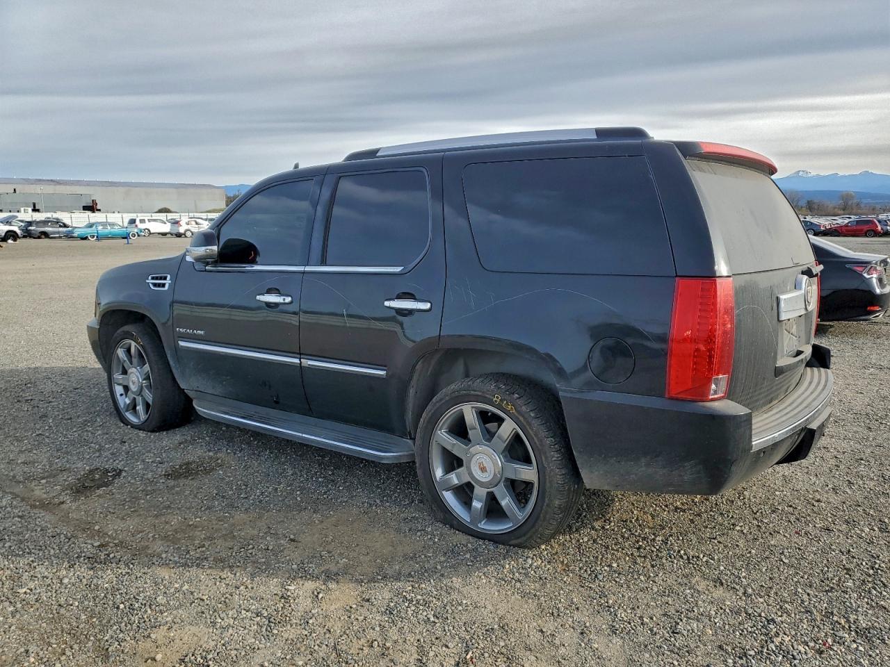 2013 CADILLAC ESCALADE