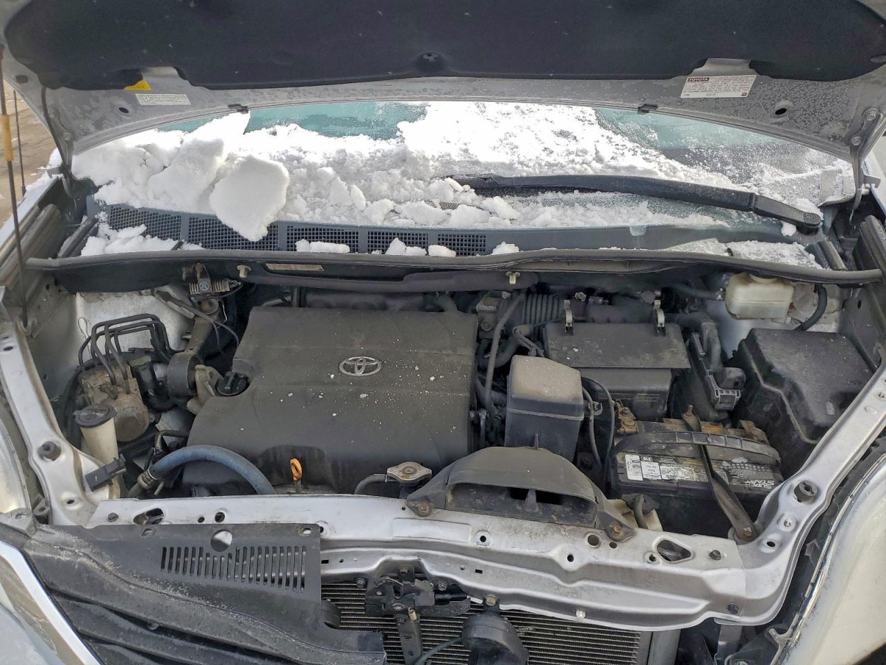 2014 TOYOTA SIENNA