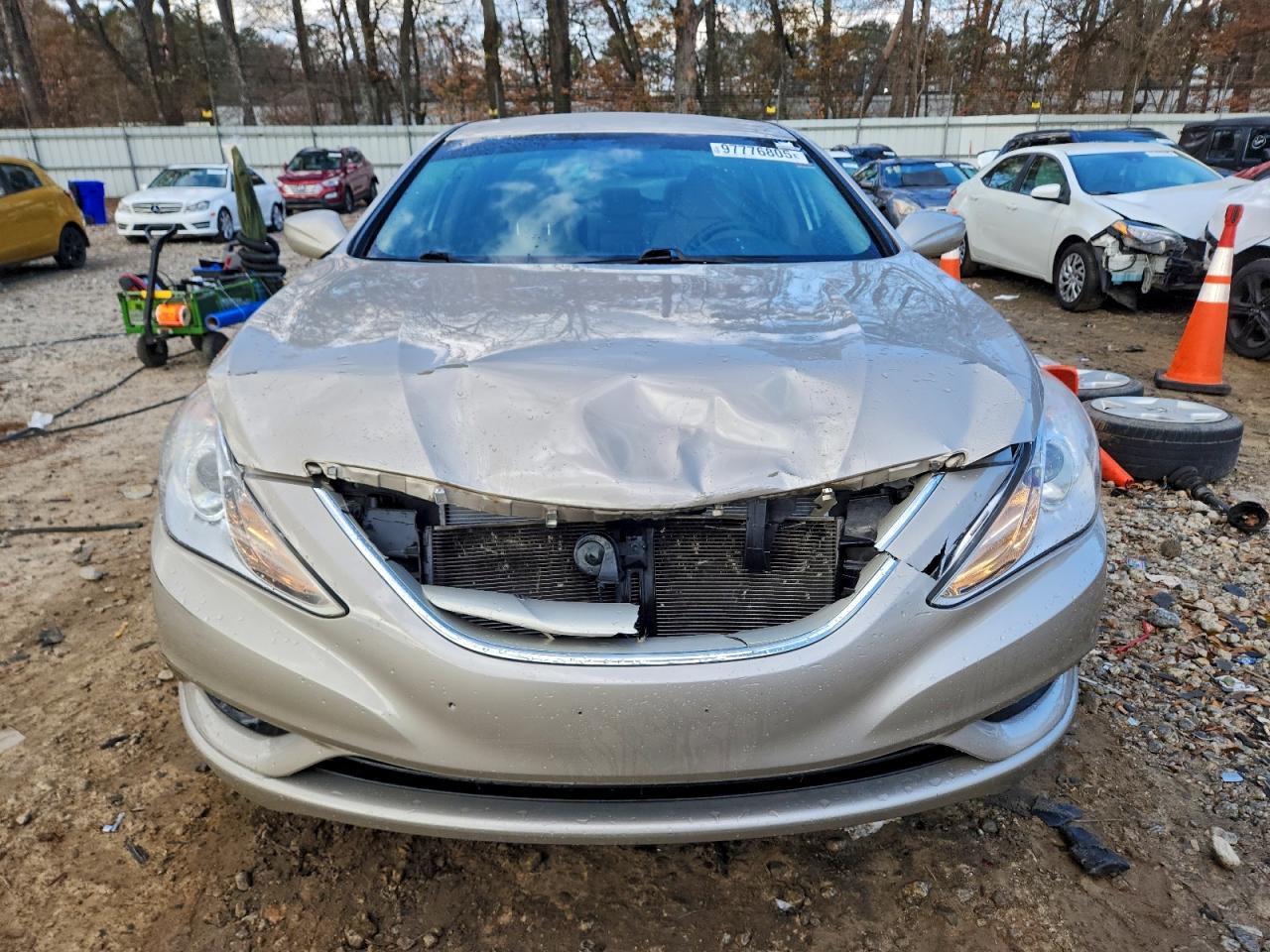 2011 HYUNDAI SONATA
