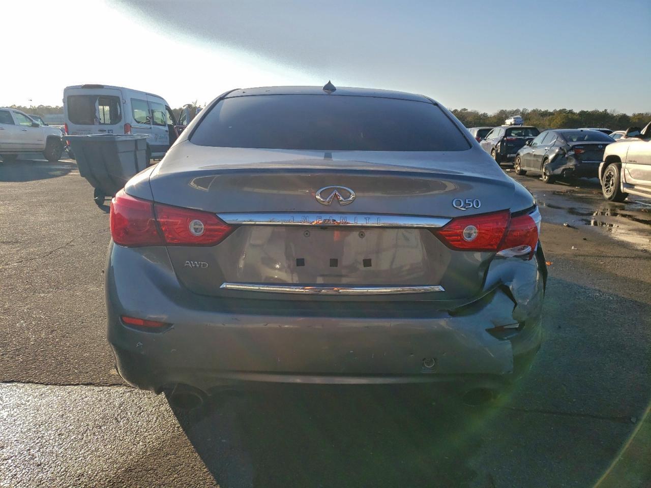 2017 INFINITI Q50