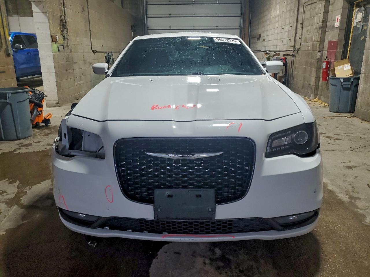 2015 CHRYSLER 300