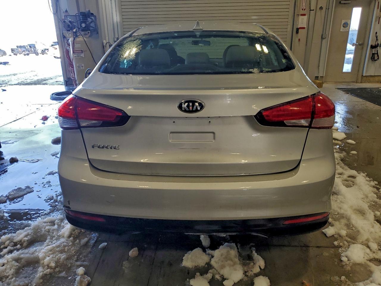 2017 KIA FORTE