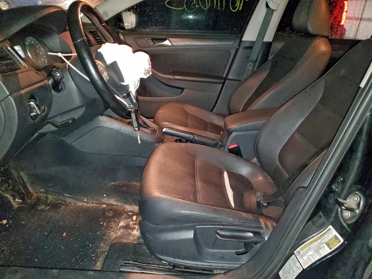 2012 VOLKSWAGEN JETTA