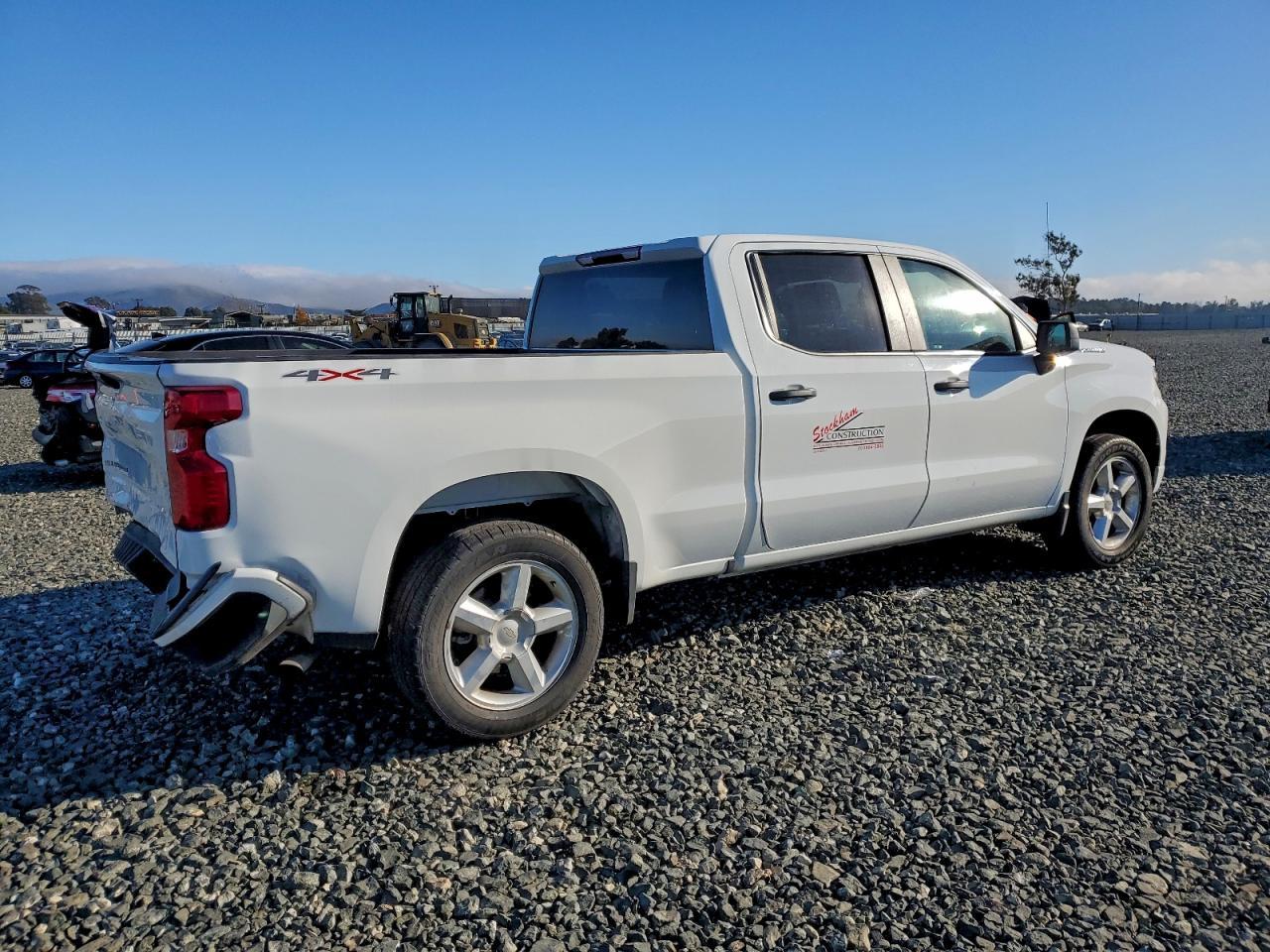 2023 CHEVROLET Silverado