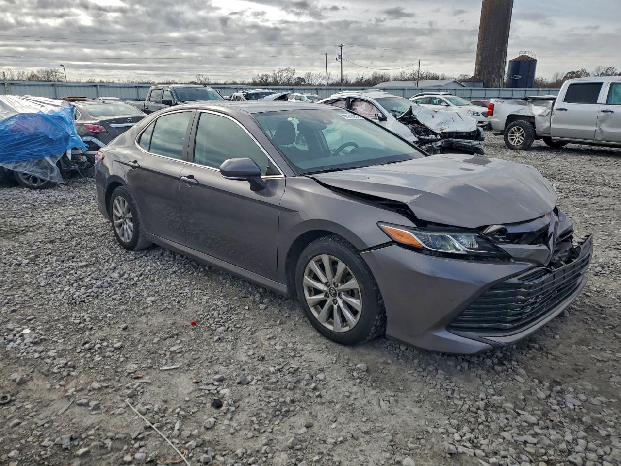 2019 TOYOTA CAMRY