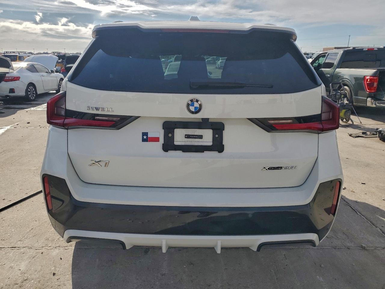 2025 BMW X1