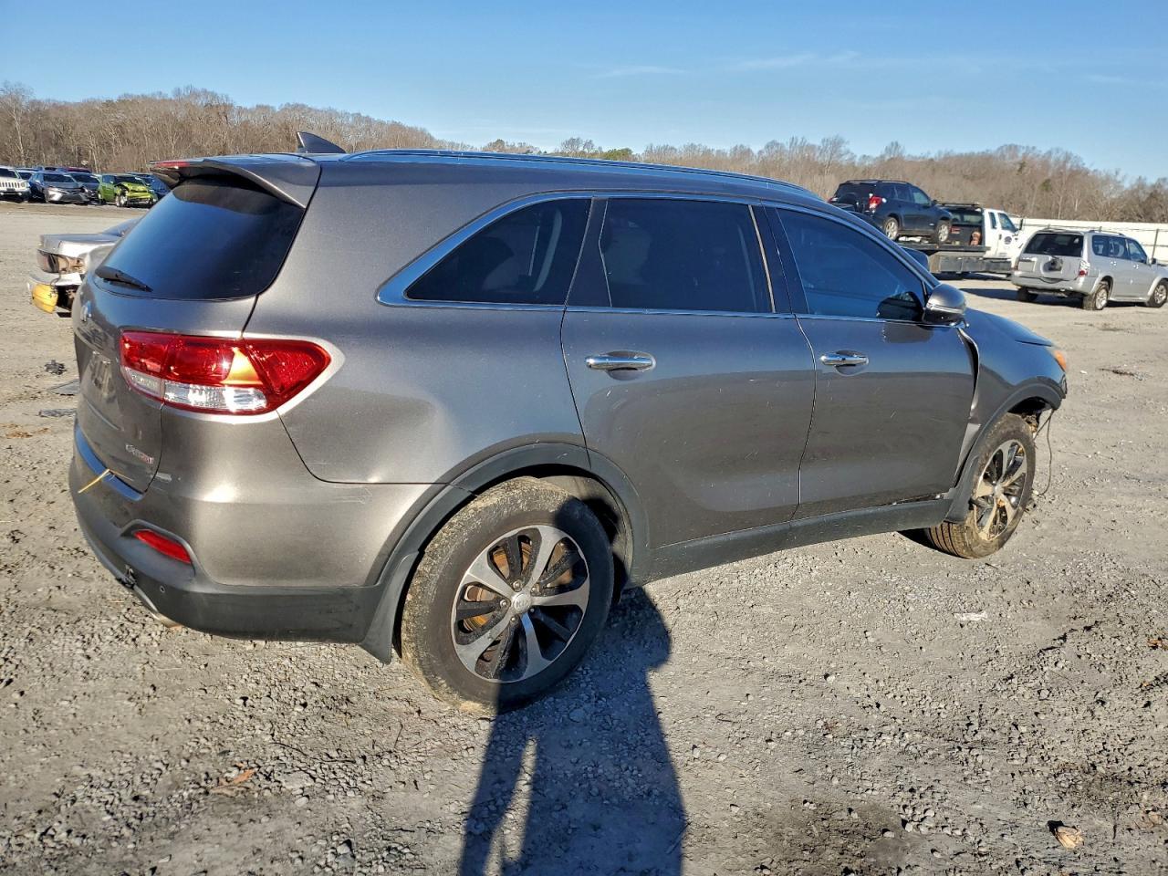 2016 KIA SORENTO