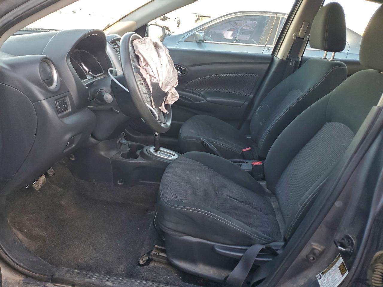 2017 NISSAN VERSA