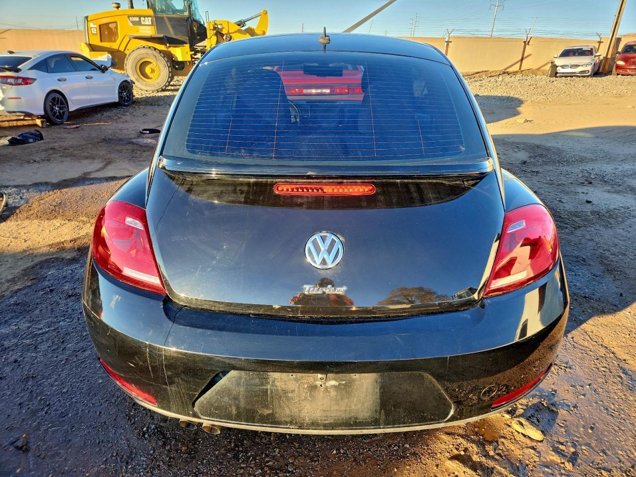 2016 VOLKSWAGEN Beetle