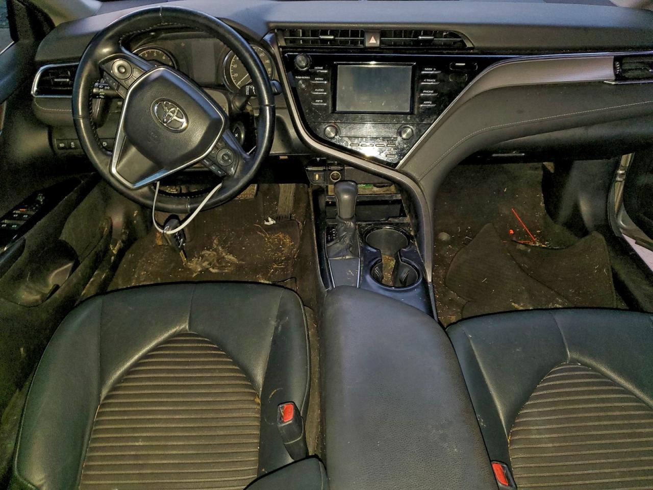 2018 TOYOTA CAMRY