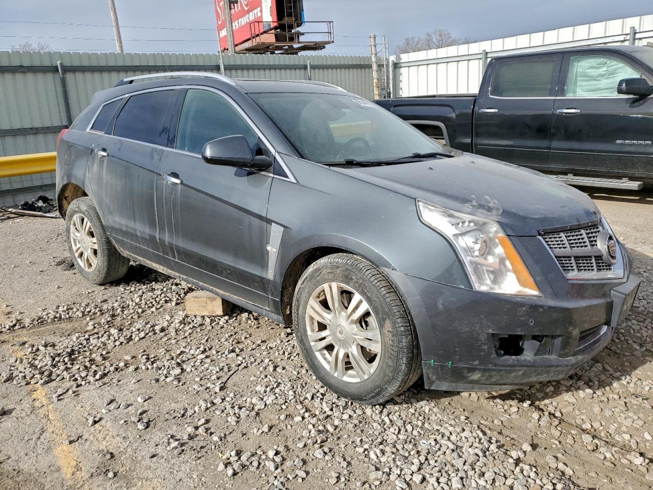 2010 CADILLAC SRX