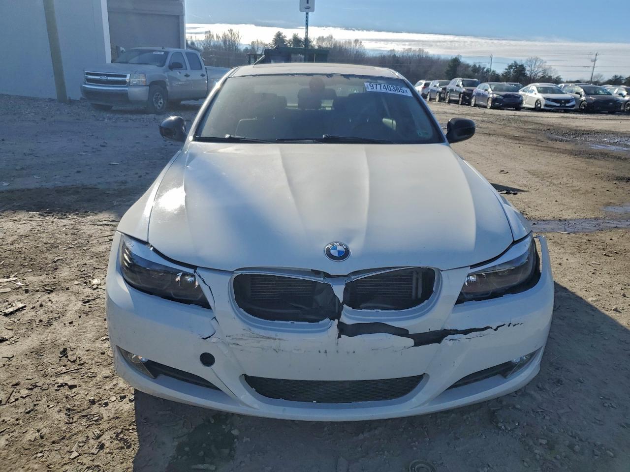 2011 BMW 3 SERIES