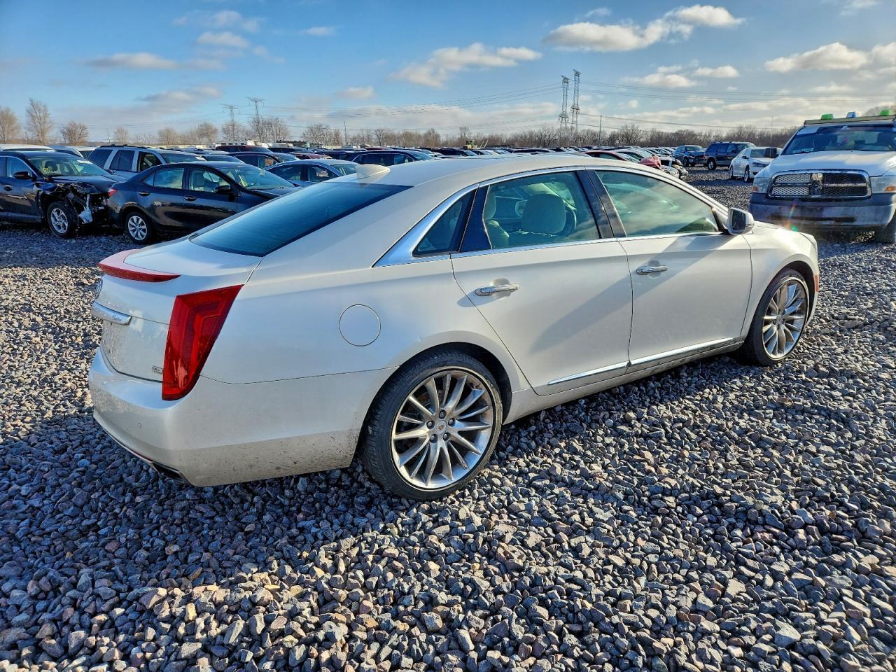 2015 CADILLAC XTS