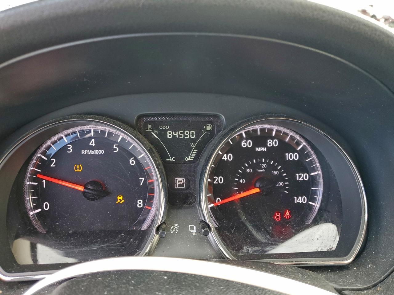2015 NISSAN VERSA
