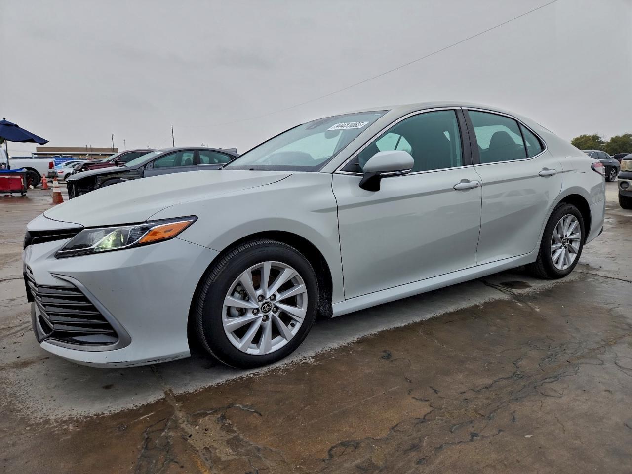 2023 TOYOTA CAMRY