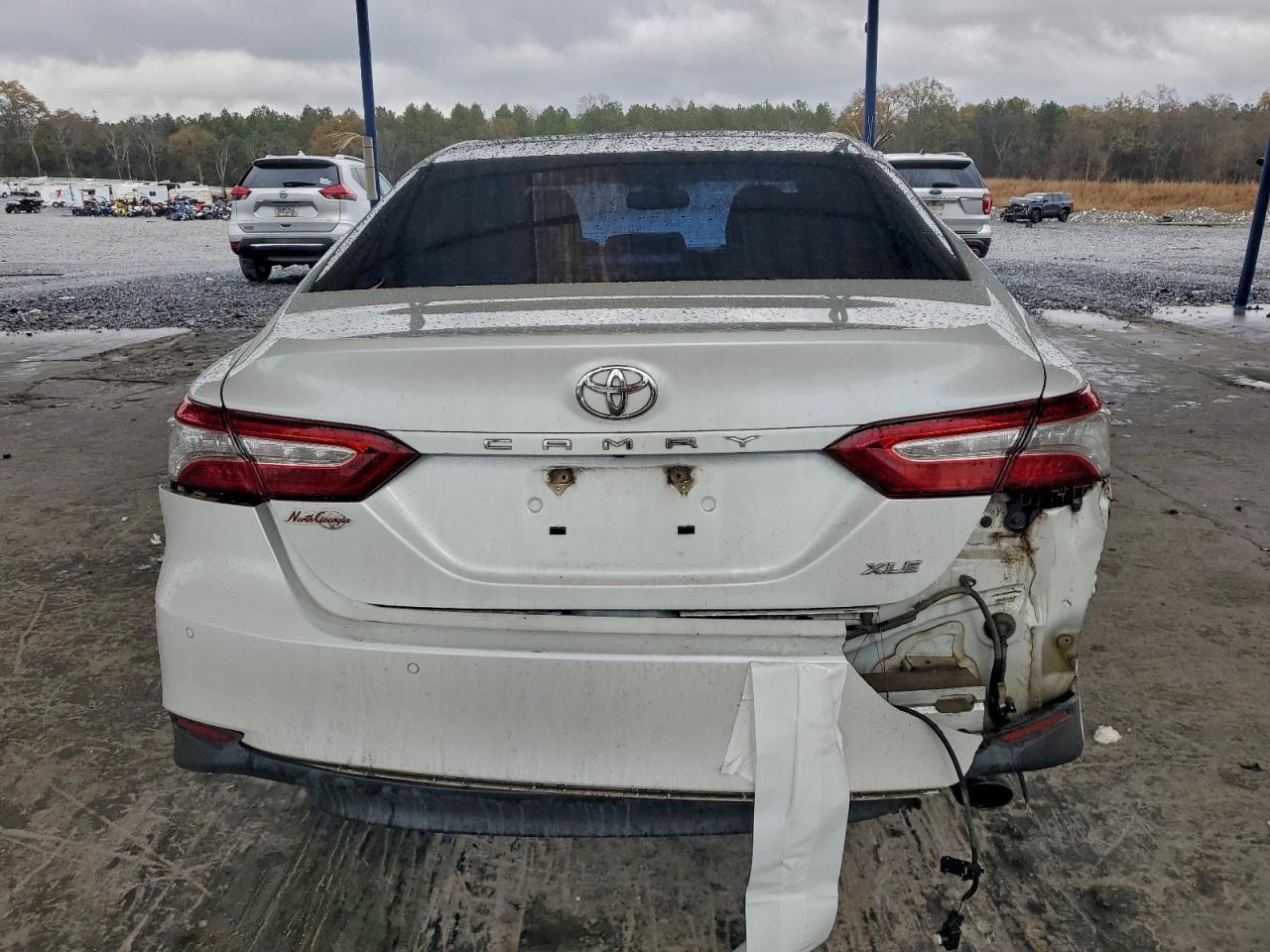 2018 TOYOTA CAMRY