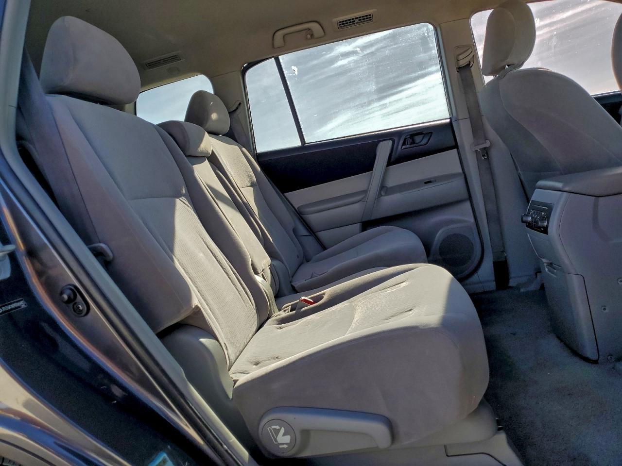 2009 TOYOTA HIGHLANDER