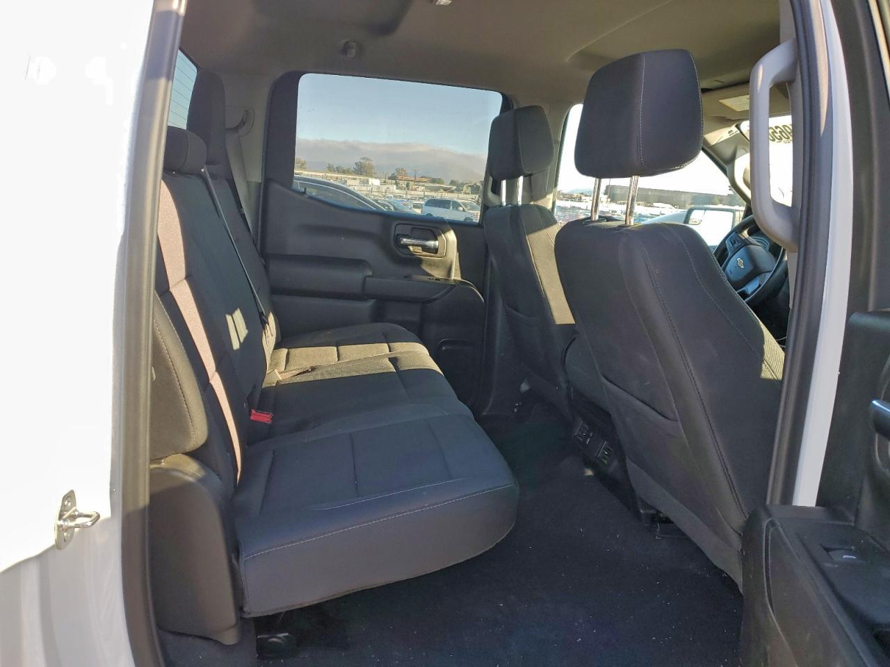 2023 CHEVROLET Silverado