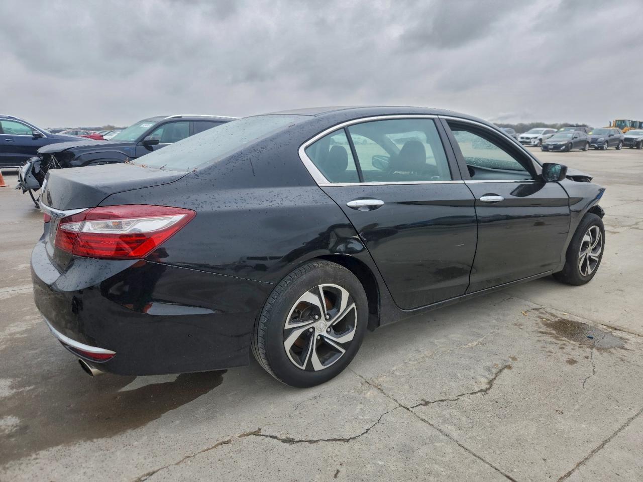 2017 HONDA ACCORD