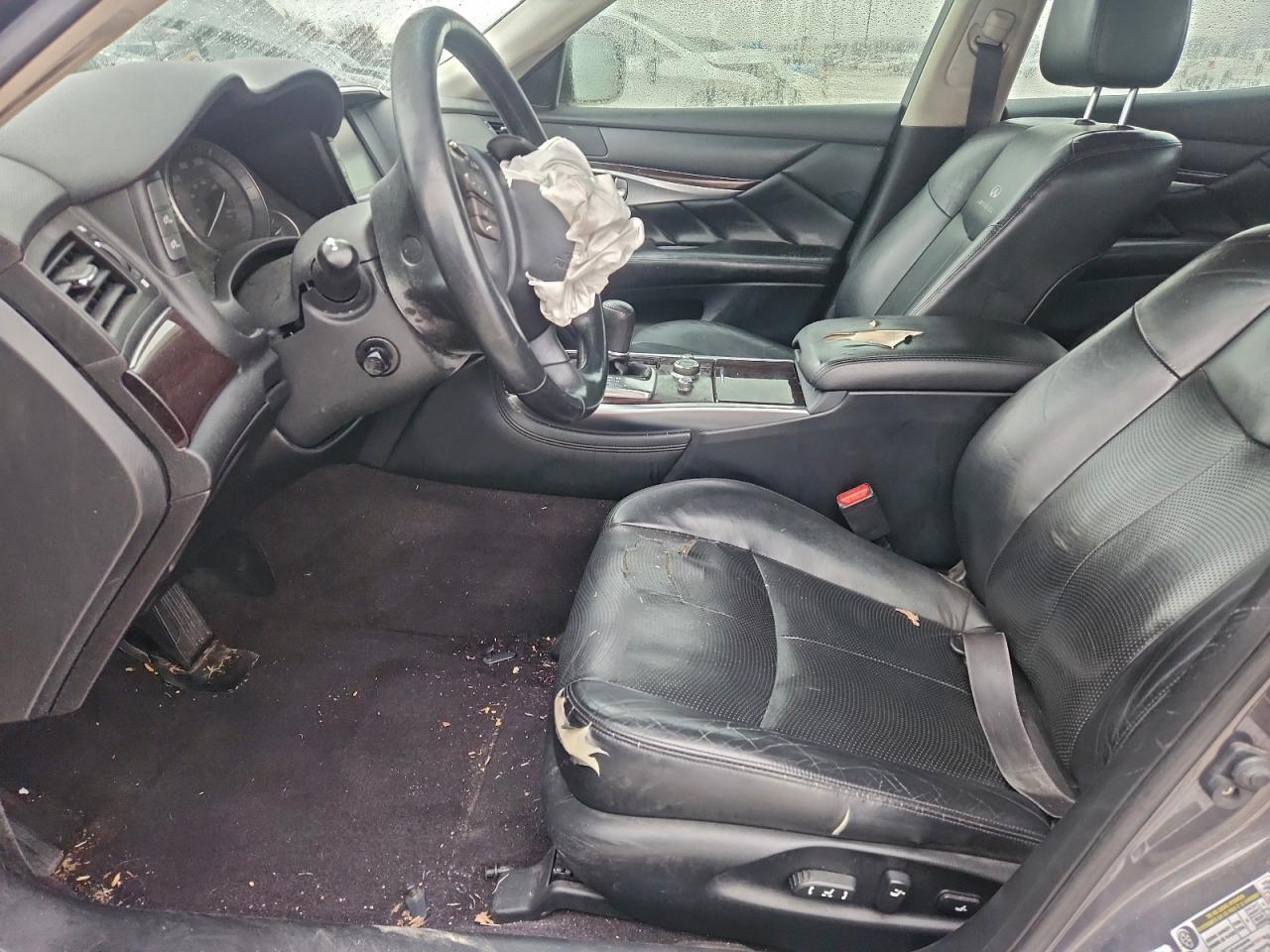 2012 INFINITI M37