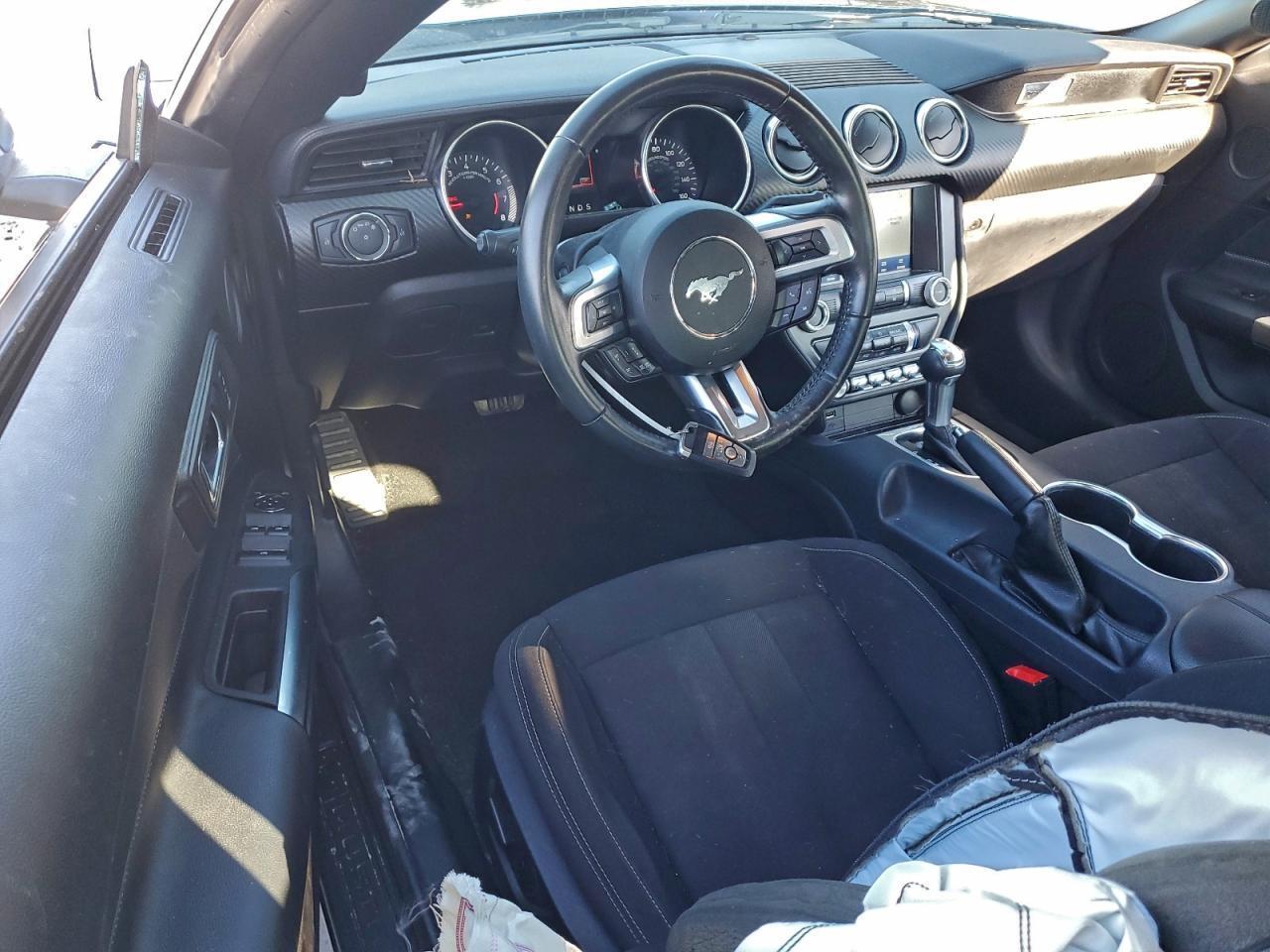 2022 FORD MUSTANG