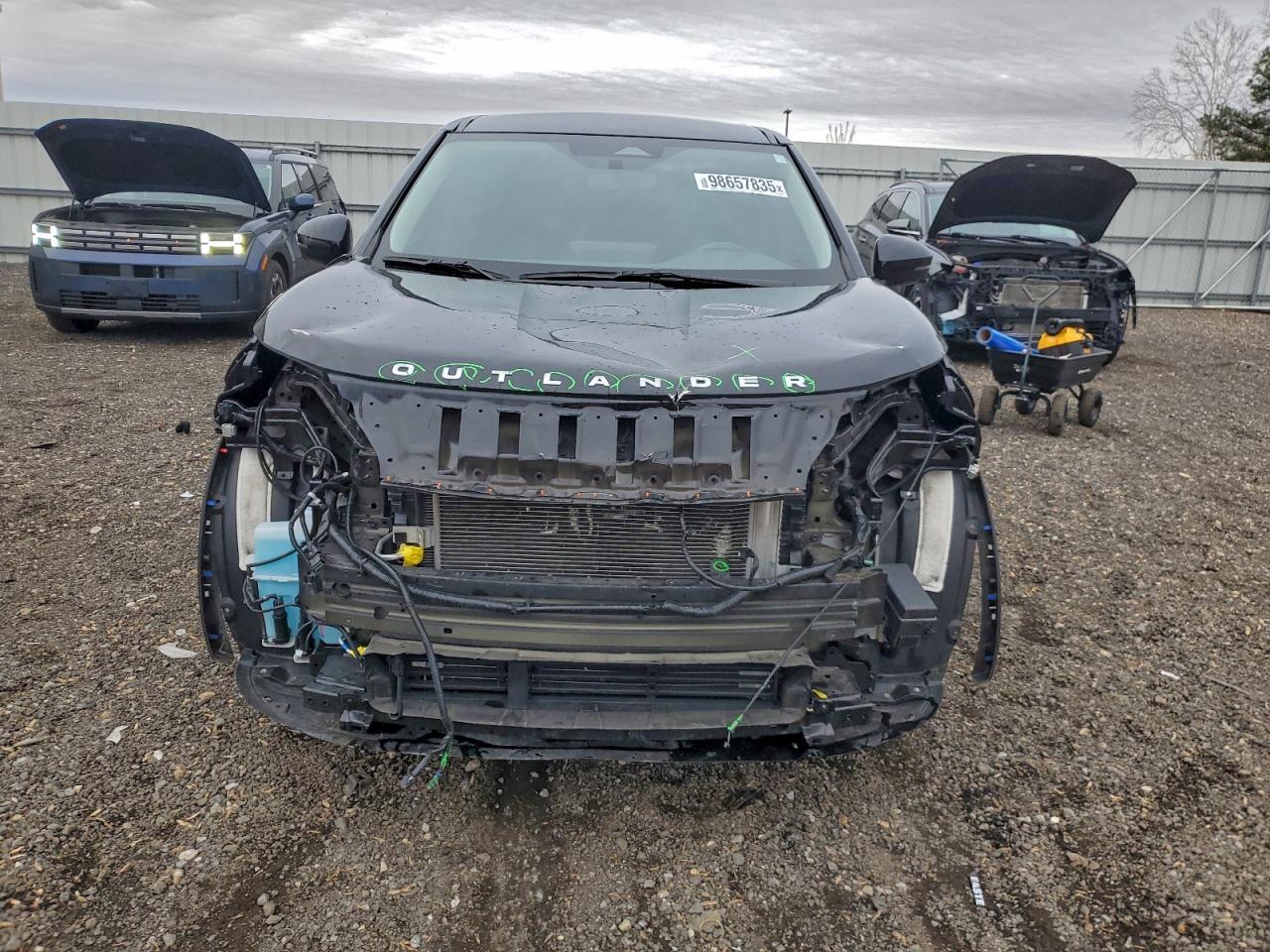 2023 MITSUBISHI outlander
