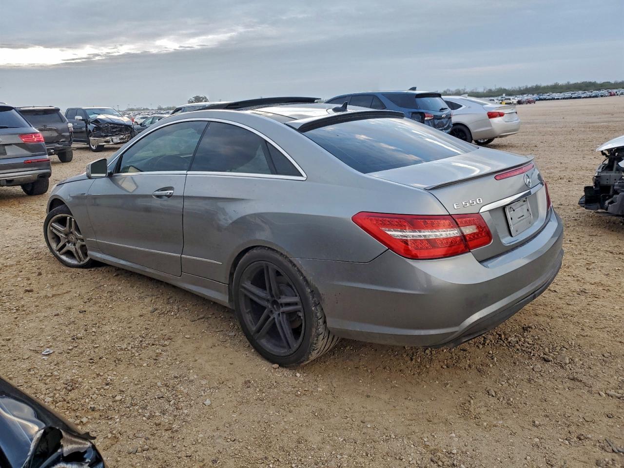 2011 MERCEDES-BENZ E-Class
