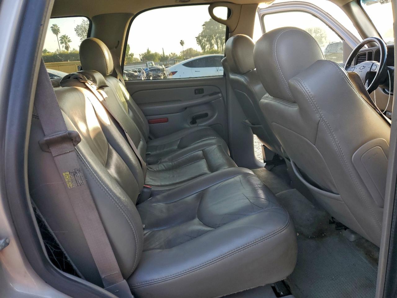 2004 CHEVROLET Tahoe