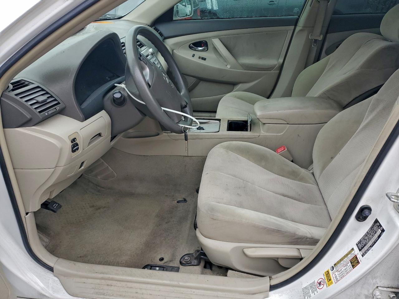 2010 TOYOTA CAMRY