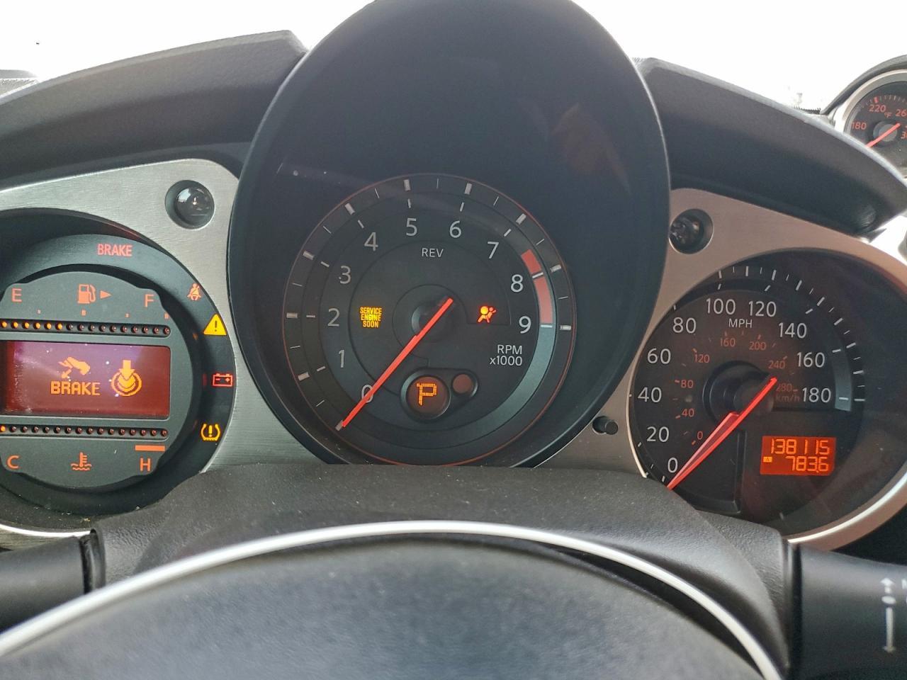 2016 NISSAN 370Z