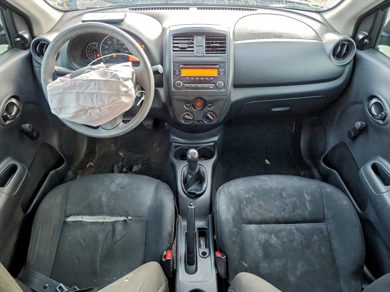 2015 NISSAN VERSA