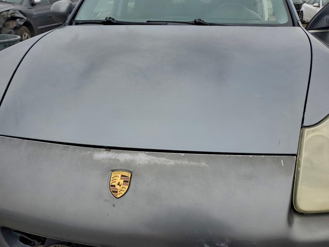 2004 PORSCHE CAYENNE